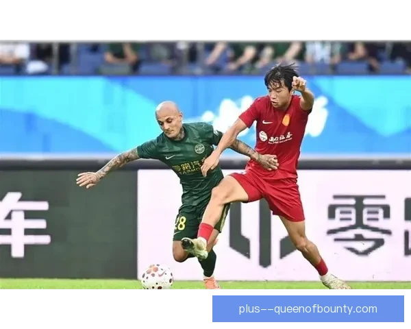 中国足协对多名涉赌球员开出终身禁赛罚单 震惊足坛引发广泛关注